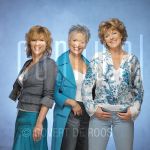 23-02-2005 Dominique van Vliet, Doris Baaten and Simone Kleinsma at studio Amsterdam, on behalf of Mamma Mia, by order of Stage-Entertainment.

[keywords]Posed, Eyecontact, Half Length, Smiling[/keywords]